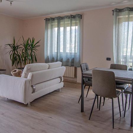 La Casa Delle Farfalle - Cir Vda Sarre 0001 Aoste Extérieur photo